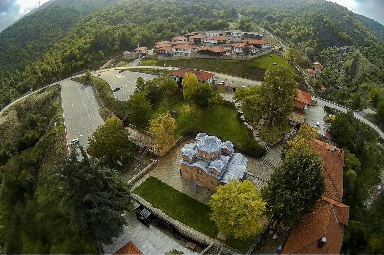 Macedonian Village Hotel & Resort Skopje Buitenkant foto