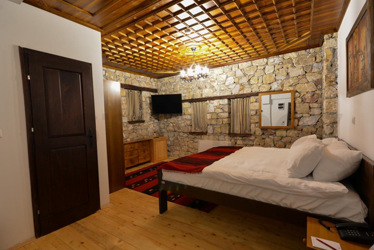 Macedonian Village Hotel & Resort Skopje Buitenkant foto