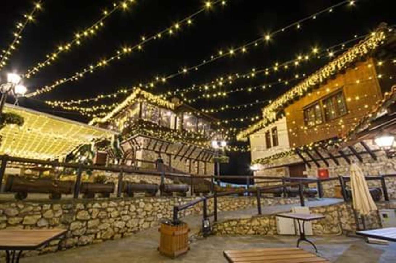 Macedonian Village Hotel & Resort Gorno Nerezi Buitenkant foto
