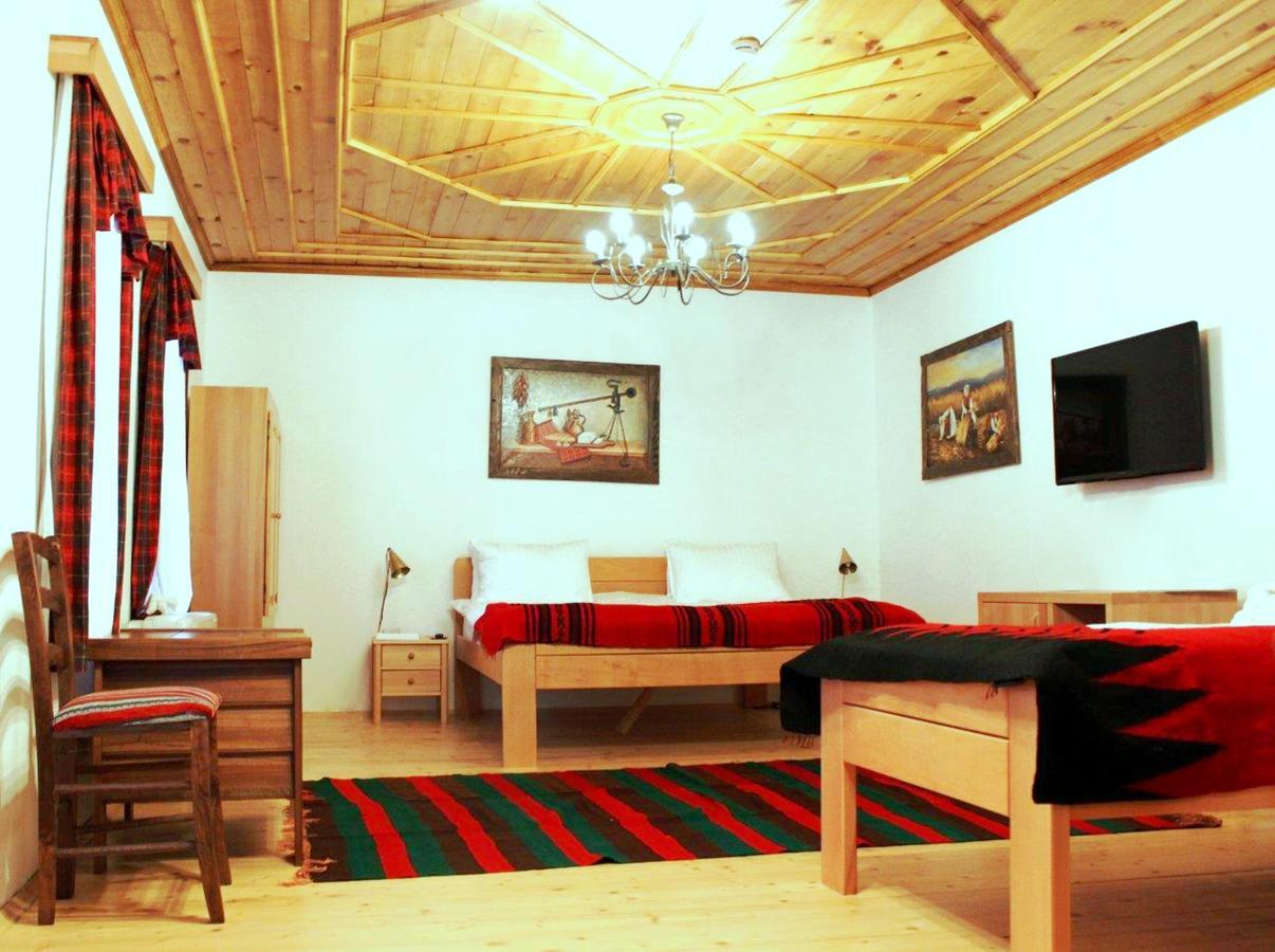 Macedonian Village Hotel & Resort Skopje Buitenkant foto